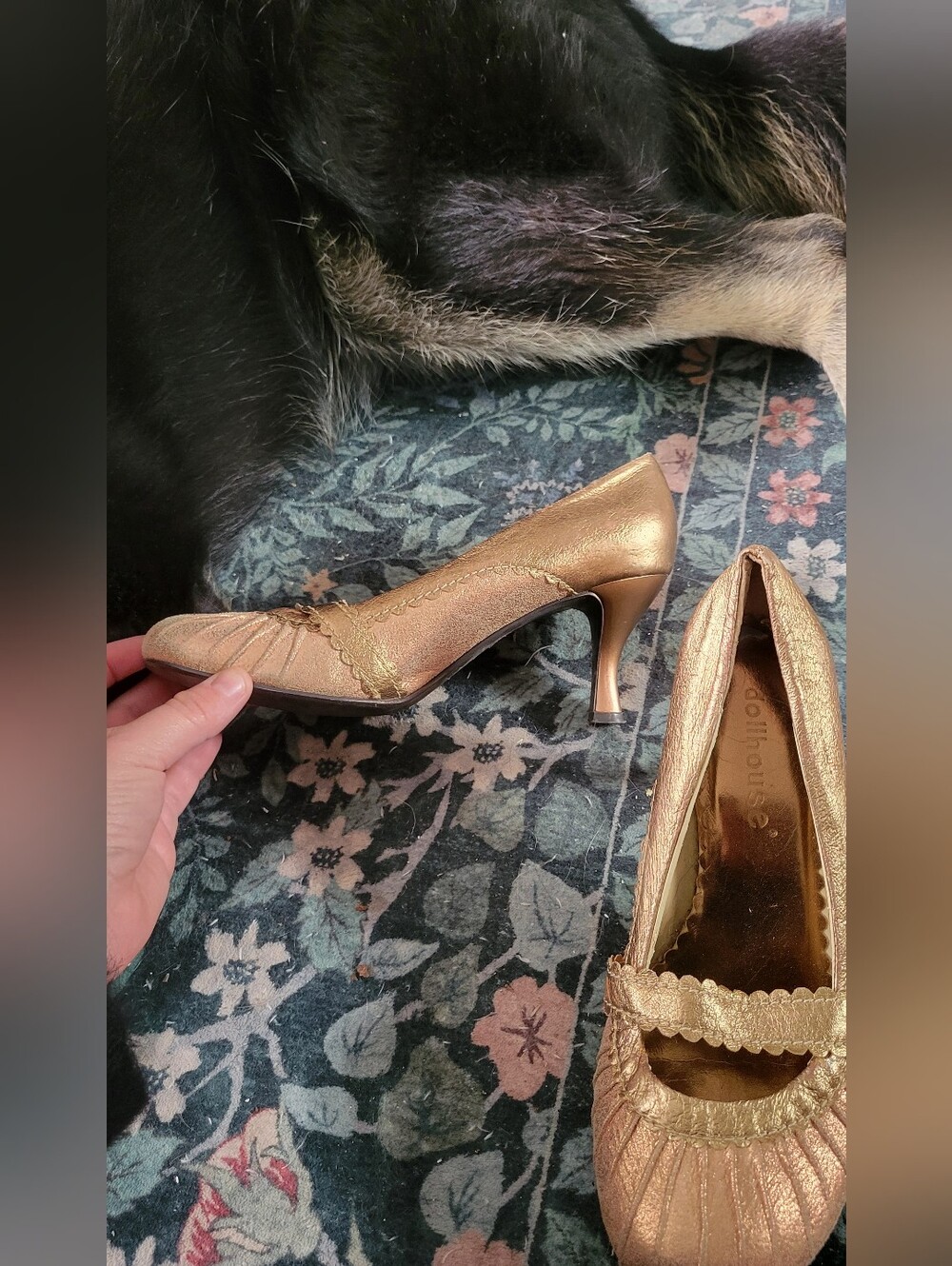 Dollhouse Gold Kitten Heels - Picture 2 of 5